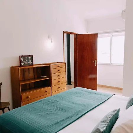 Guest house - Casa Com 3 Quartos