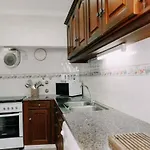 - Casa Com 3 Quartos