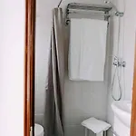 - Casa Com 3 Quartos 3* 라고스