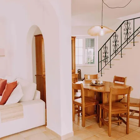 - Casa Com 3 Quartos 3* Lagos