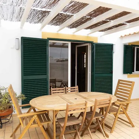 Гостевой дом - Casa Com 3 Quartos Лагуш
