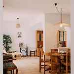بيت ضيافة - Casa Com 3 Quartos 3*